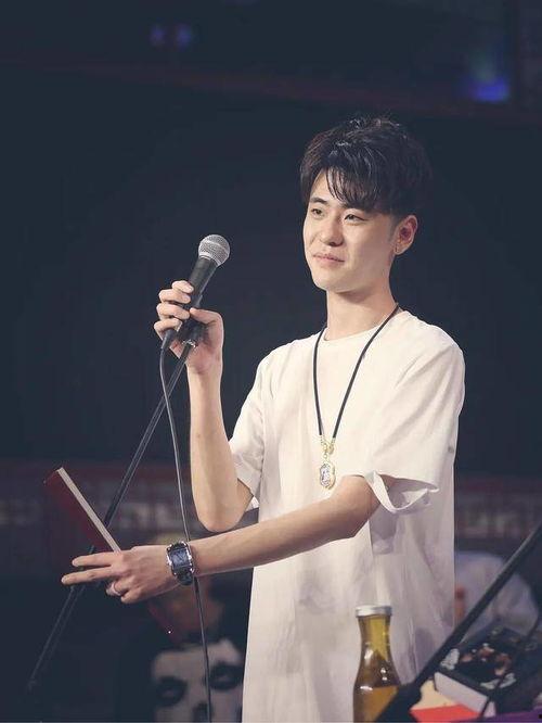 师弟爆料张云雷视频,师弟爆料背后的精彩瞬间 第1张 师弟爆料张云雷视频,师弟爆料背后的精彩瞬间 第1张